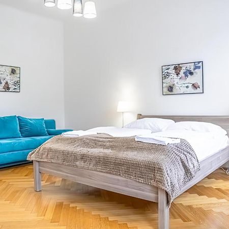 Comfortable 2Br Apt.-Near Wiener Stadthalle Viena Exterior foto