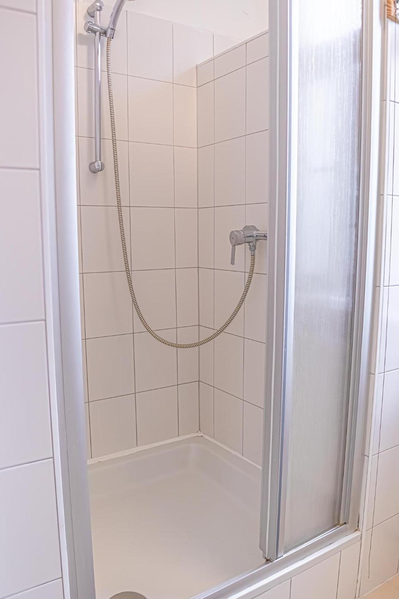 Comfortable 2Br Apt.-Near Wiener Stadthalle Viena Exterior foto