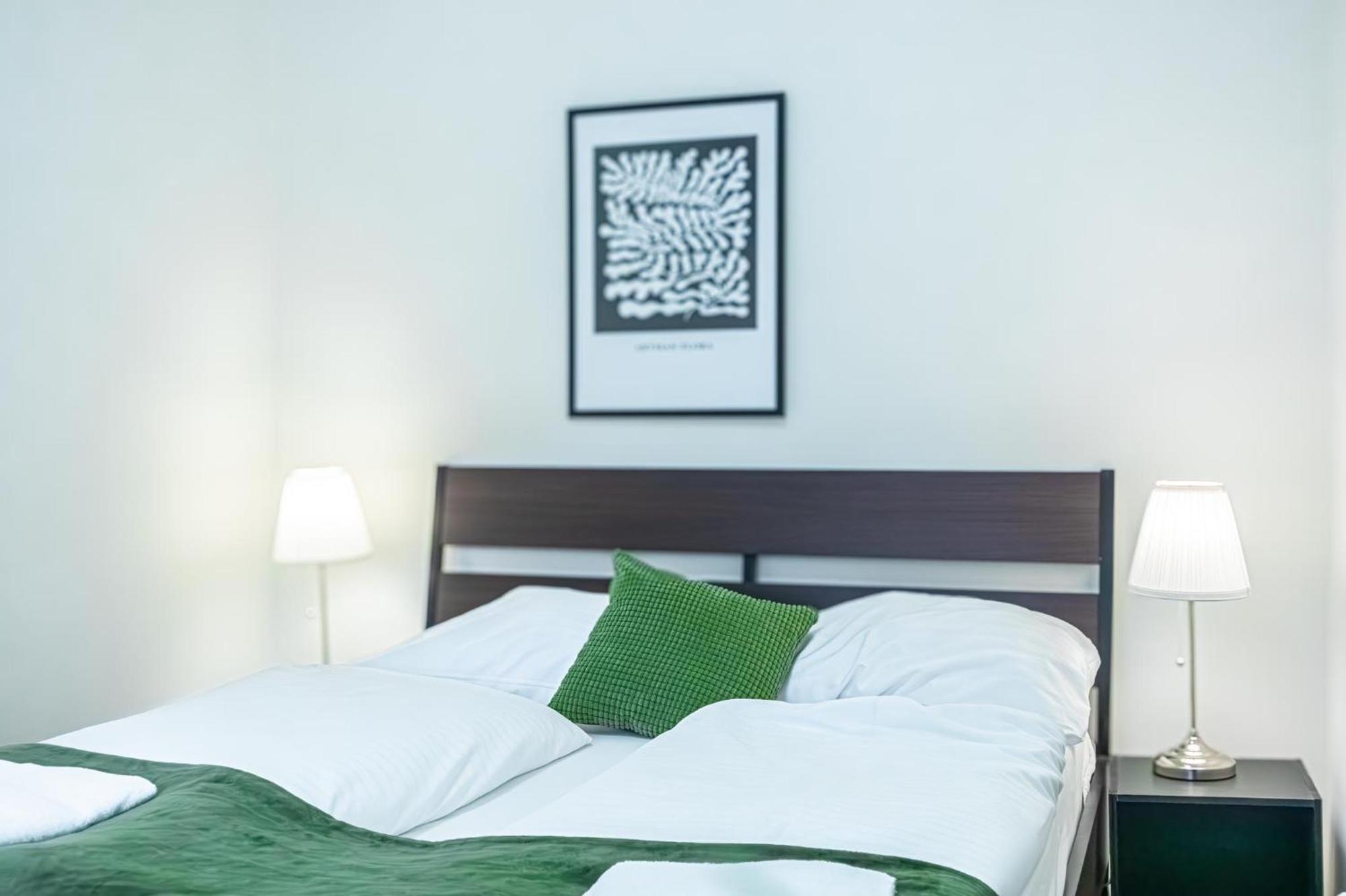 Comfortable 2Br Apt.-Near Wiener Stadthalle Viena Exterior foto